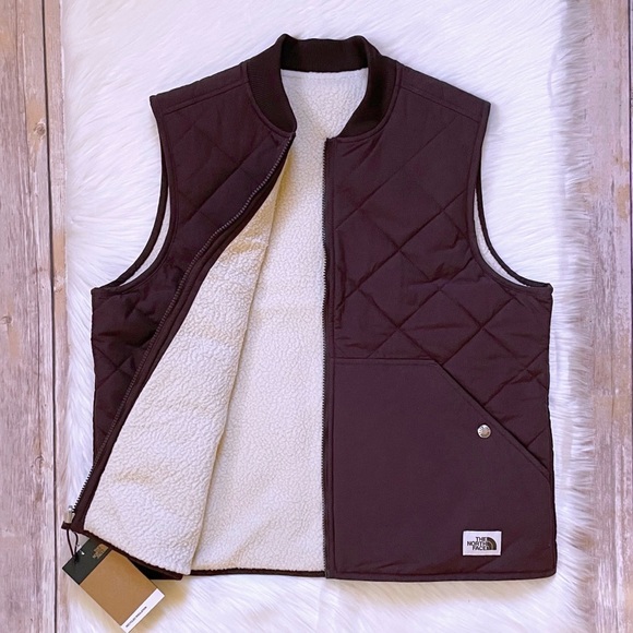 The North Face Women’s Cuchillo Reversible Root Brown Vest - Picture 3 of 9